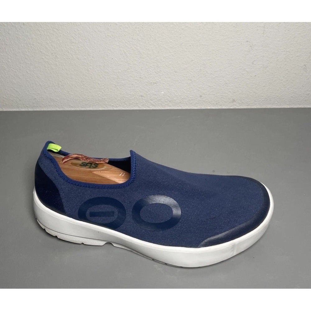 Oofos Men's Oomg Eezee Low Navy Blue White Recovery Shoes Size 10
